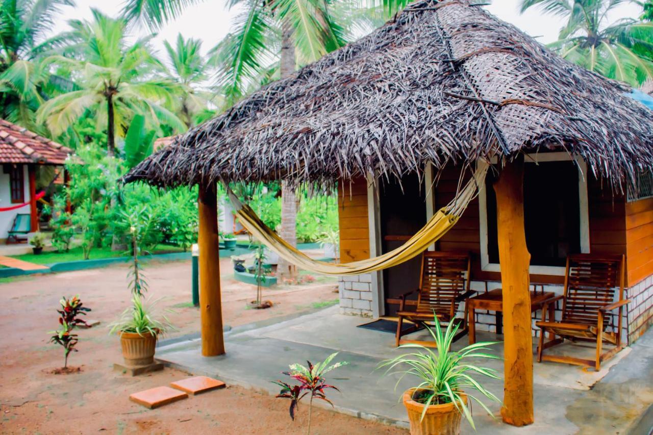 Star Light Cabanas & Restaurant Tangalle Ngoại thất bức ảnh