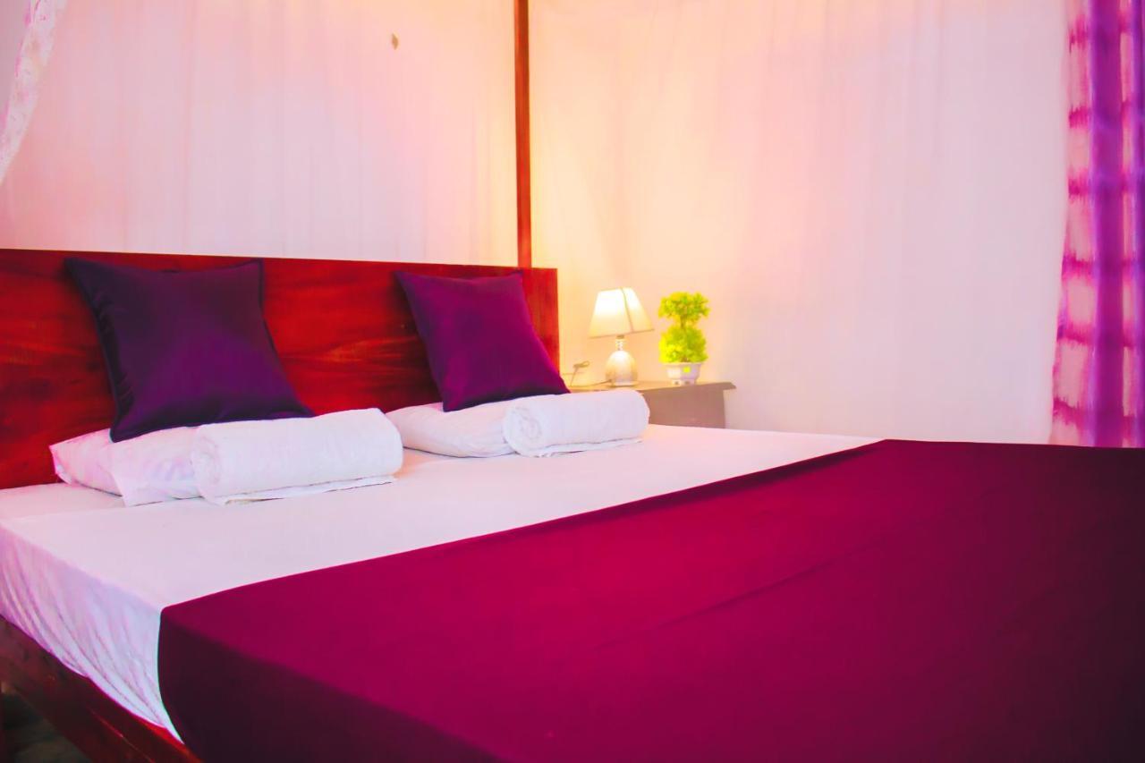 Star Light Cabanas & Restaurant Tangalle Ngoại thất bức ảnh