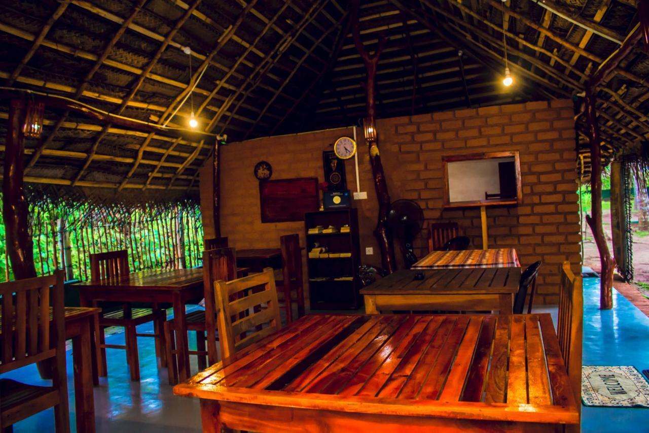 Star Light Cabanas & Restaurant Tangalle Ngoại thất bức ảnh